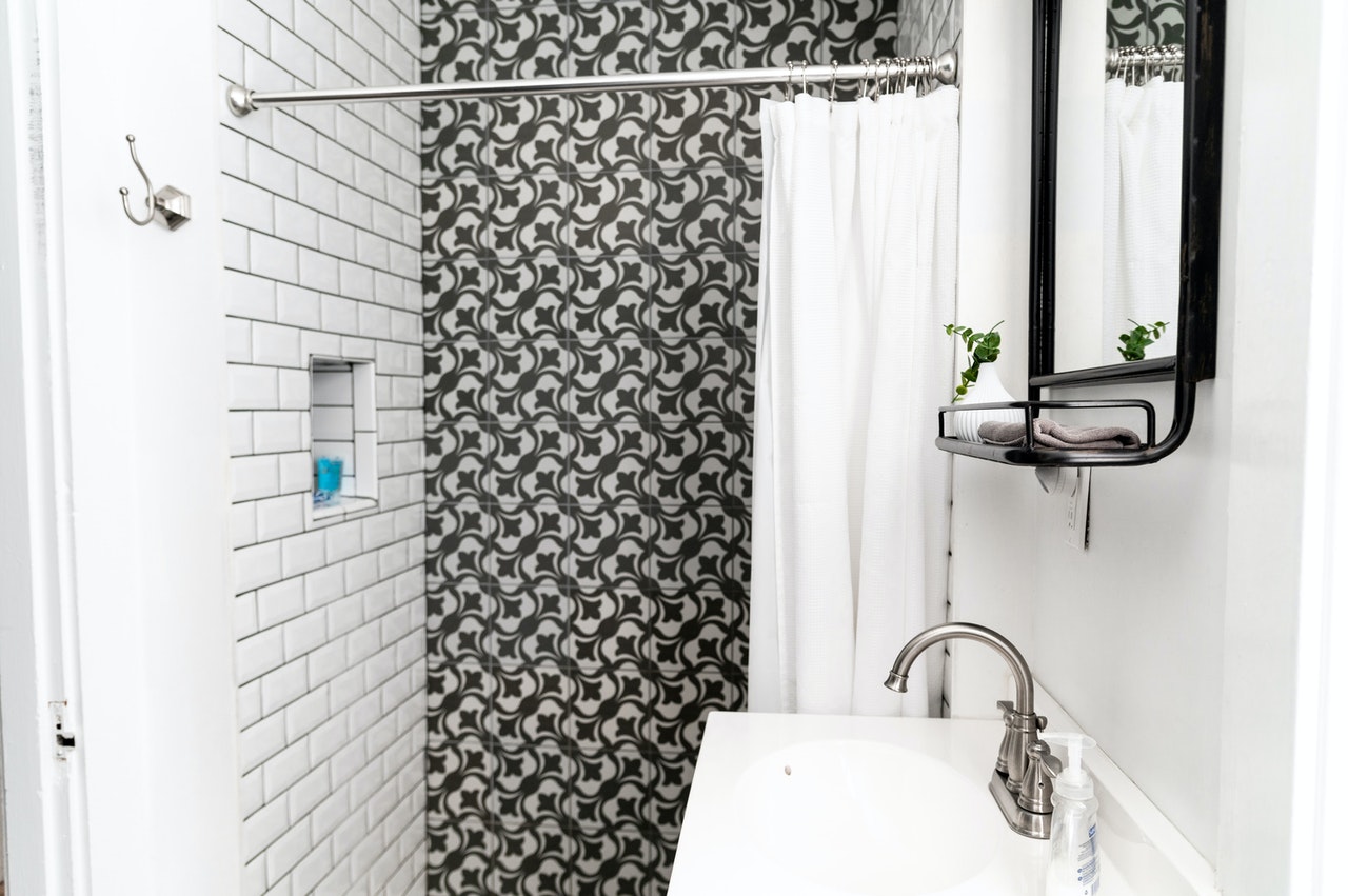You are currently viewing BATHROOM TILE: Which tile is best for your bathroom